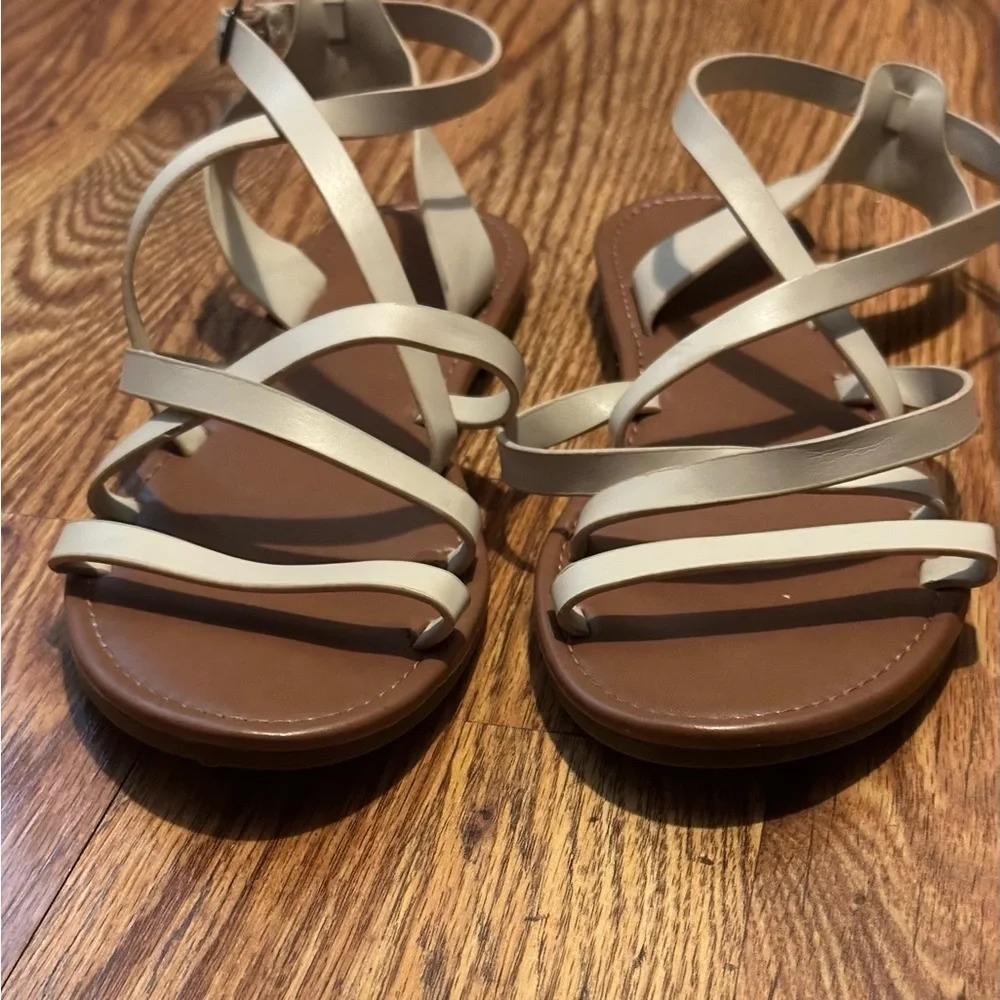 strappy sandals for women - Picture 3 of 4